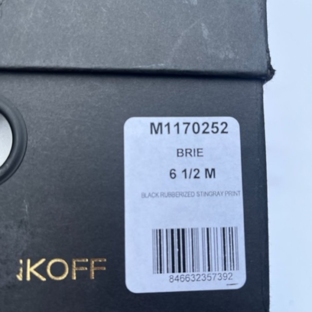 REBECCA MINKOFF Brie D'Orsay Black Stingray Print Pumps Size 6 1/2M - Picture 14 of 14